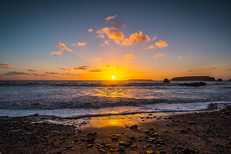 photo of seashore during golden hour thumbnail