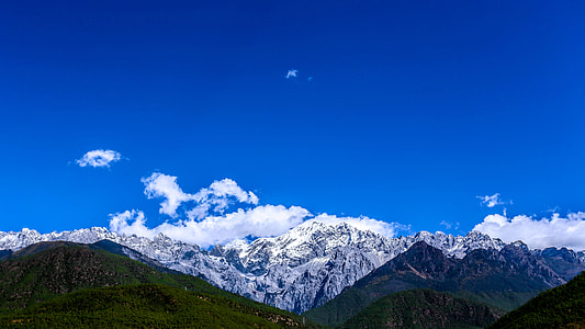 The Jade Dragon Snow Mountain thumbnail
