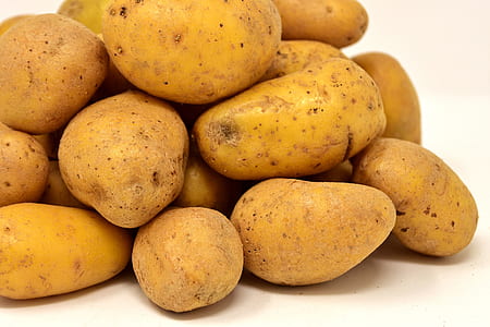 bunch of potatoes thumbnail