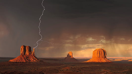 landscape photo of a mountain with thunder thumbnail