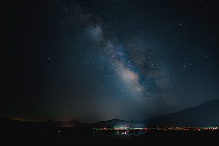 city skyline at night time thumbnail