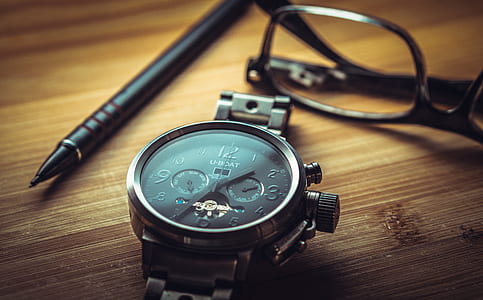 silver analog watch at 1:35 thumbnail
