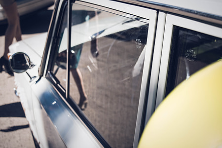 classic white car thumbnail