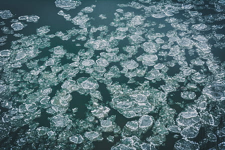 photograph of body of water thumbnail