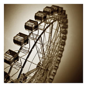 Ferris wheel photo thumbnail