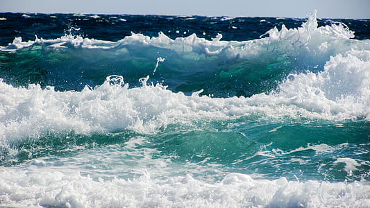 sea breeze photo during daytime thumbnail