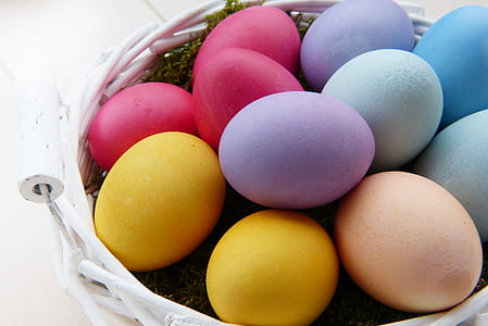 basket of Easter eggs thumbnail