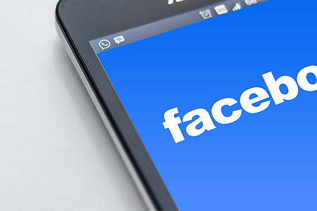 Social media on mobile smartphone thumbnail