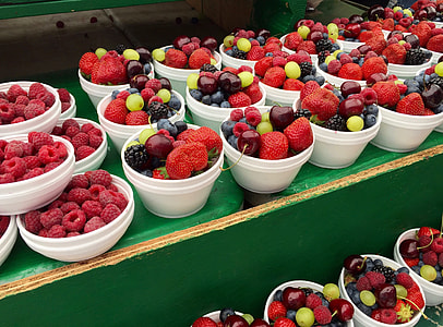 assorted berries in bowls thumbnail
