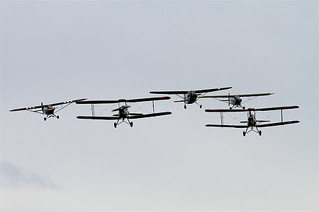 monoplanes in the sky thumbnail