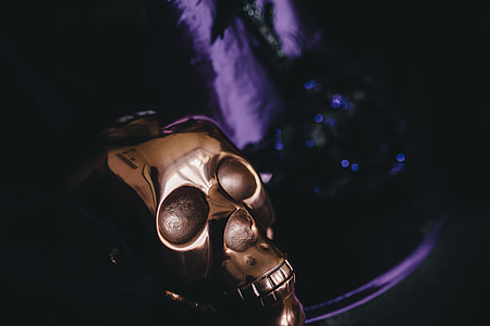 Halloween decorations thumbnail