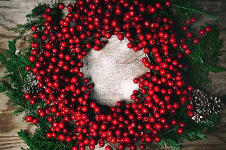 Christmas Berry Wreath Photo thumbnail