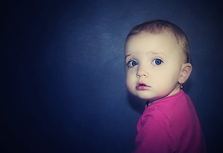 toddler in pink top thumbnail