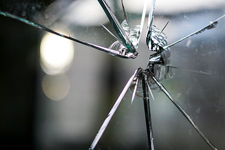 clear cracked glass thumbnail
