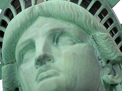 statue of Liberty thumbnail