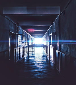 photo of hallway thumbnail