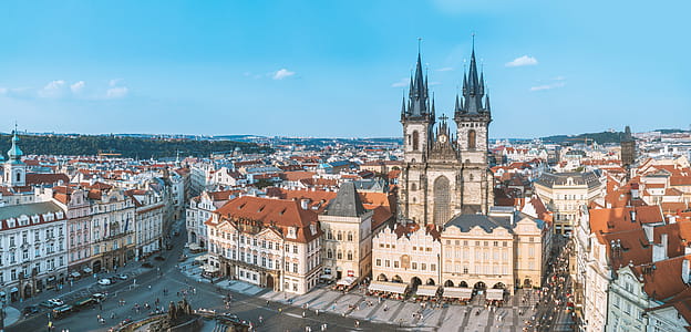Beautiful views of the historic city of Prague thumbnail