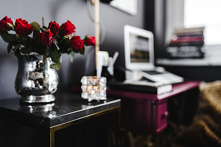 Pink desk in the home office thumbnail