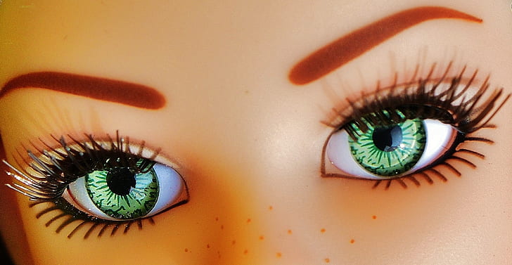 Barbie doll green eyes | free photos | UIHere