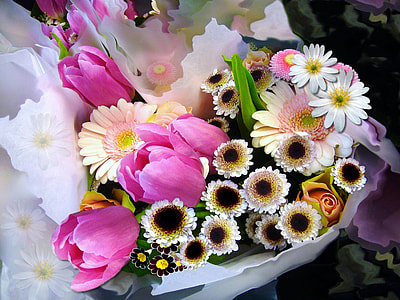 variety of flower bouquet thumbnail