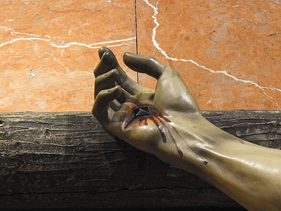 right hand ceramic figure thumbnail