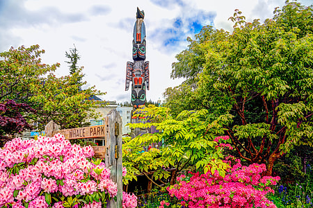 Totem pole thumbnail