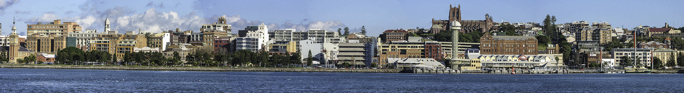 Panoramic Newcastle Skyline in New South Wales, Australia thumbnail