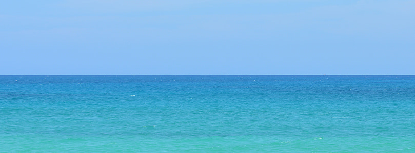 ocean during daytime thumbnail