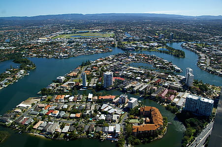 aerial view photography of city thumbnail