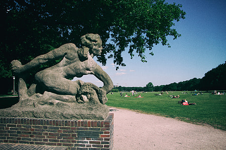 Sculpture in park thumbnail