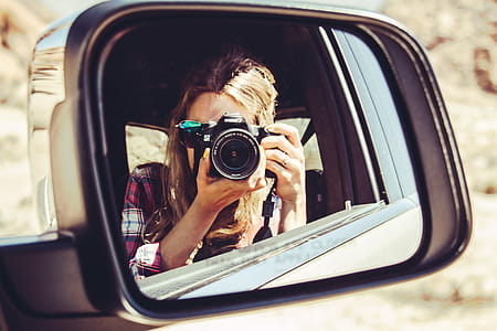 Photographer in Car thumbnail