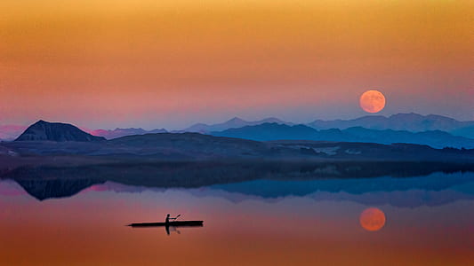 man rowing boat thumbnail