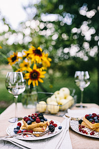 Healthy lunch in the garden thumbnail