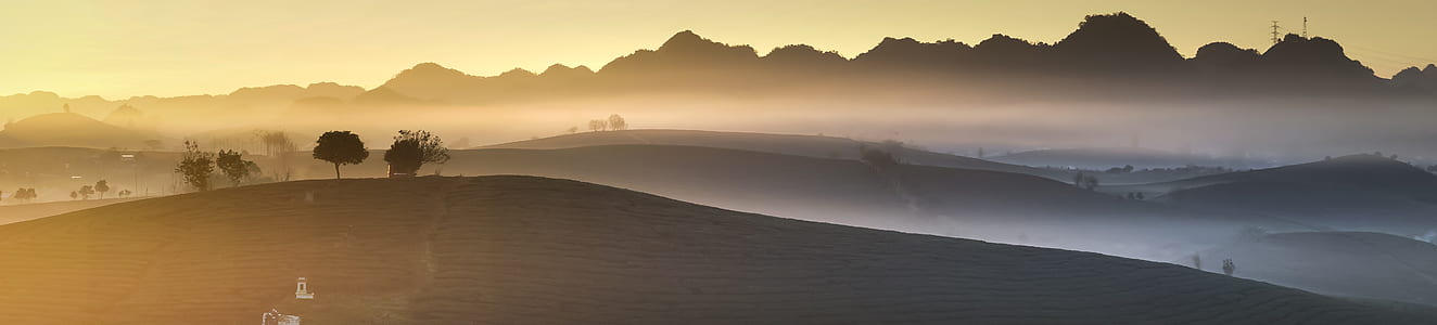 mountain during sunset thumbnail