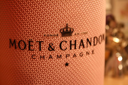Moet & Chandon Champagne bottle thumbnail