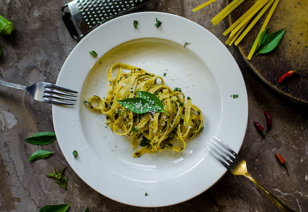 Pasta With Parmesan thumbnail