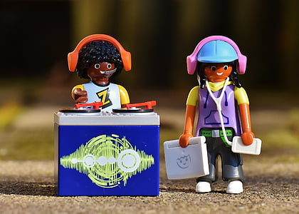 two DJ figures thumbnail