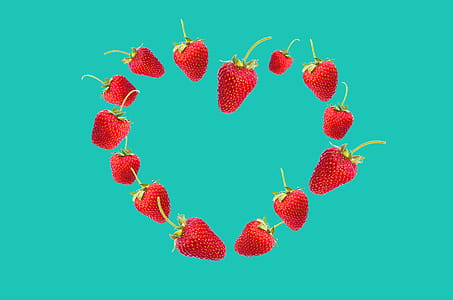 Strawberries Heart Digital Wallpaper thumbnail