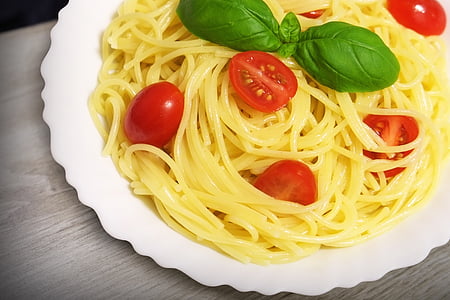 pasta with tomatoes thumbnail