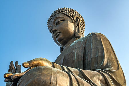 Gautama Buddha statue thumbnail