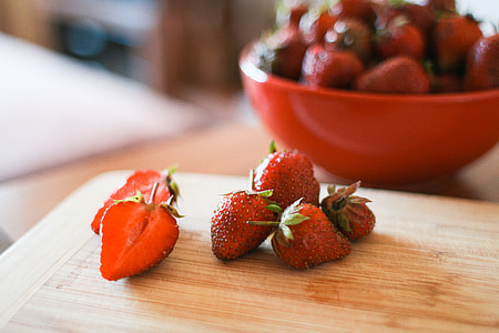 Yummy Strawberries thumbnail