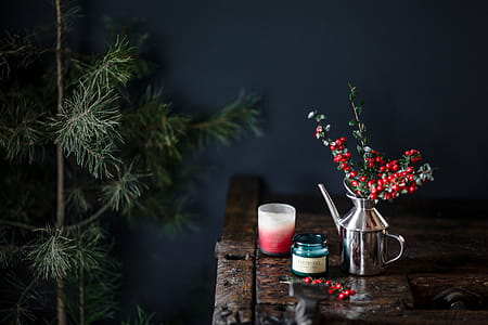 Fresh Holly and Candles thumbnail