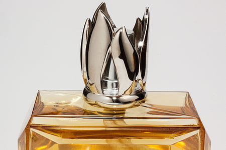 clear glass perfume bottle thumbnail