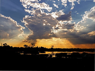crepuscular ray thumbnail