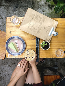 Iced coffee with matcha cake thumbnail