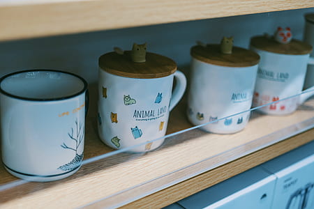 Four Ceramic Mug With Caps thumbnail