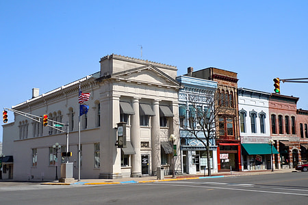 Downtown Plymouth buildings in Indiana thumbnail