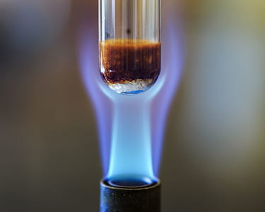 Combustion reaction using sucrose to produce caramel and steam. thumbnail