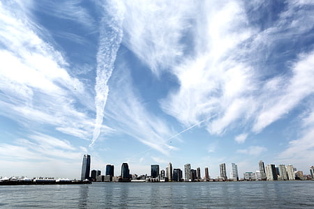 aerial view photography of city skyline thumbnail