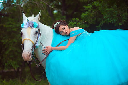 woman riding horse thumbnail